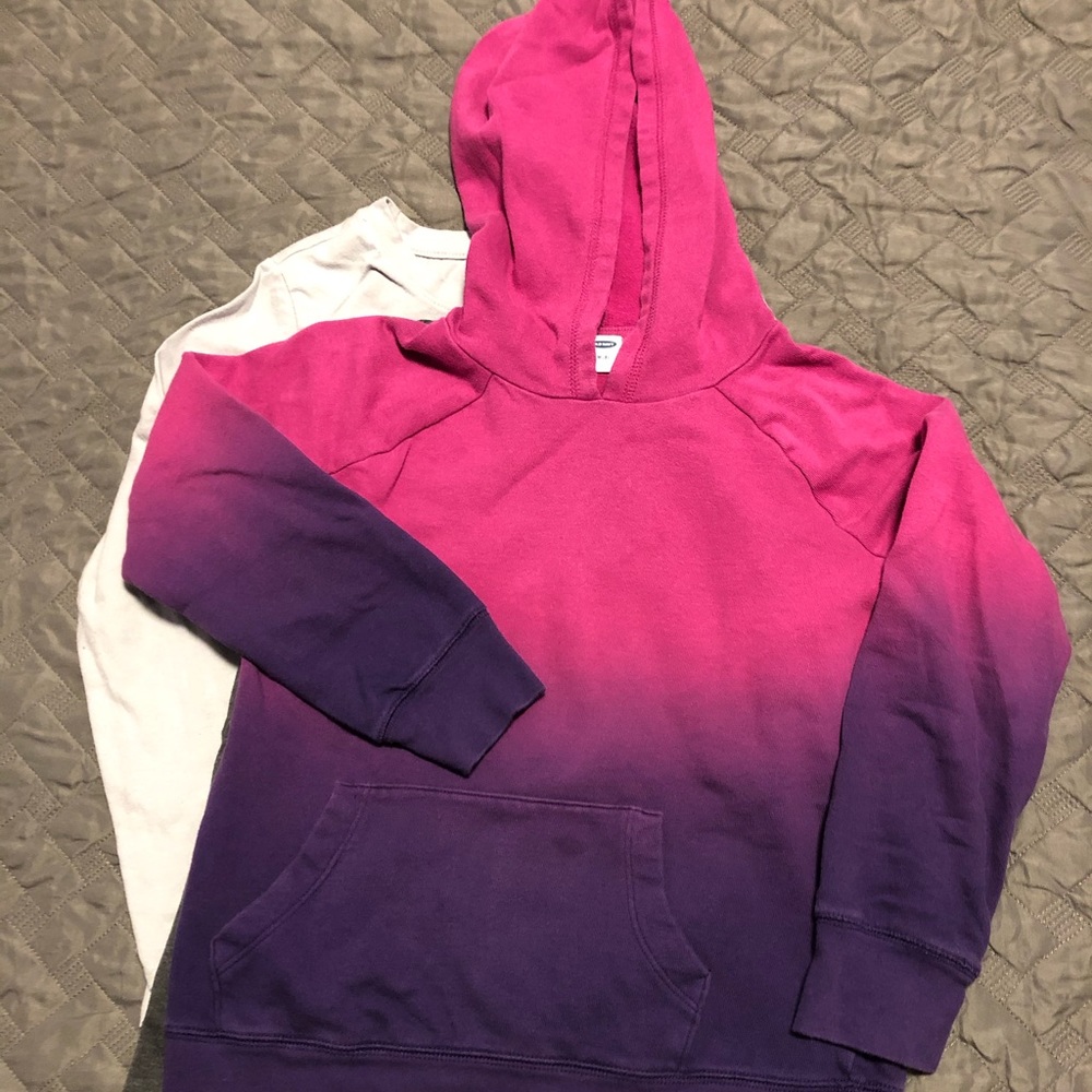 Bundle of 4 Tops. 2 hoodies & 2 shirts - Picture 2 of 5
